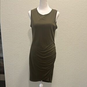 Black Sleeveless Crew Neck Sheath Midi Dress